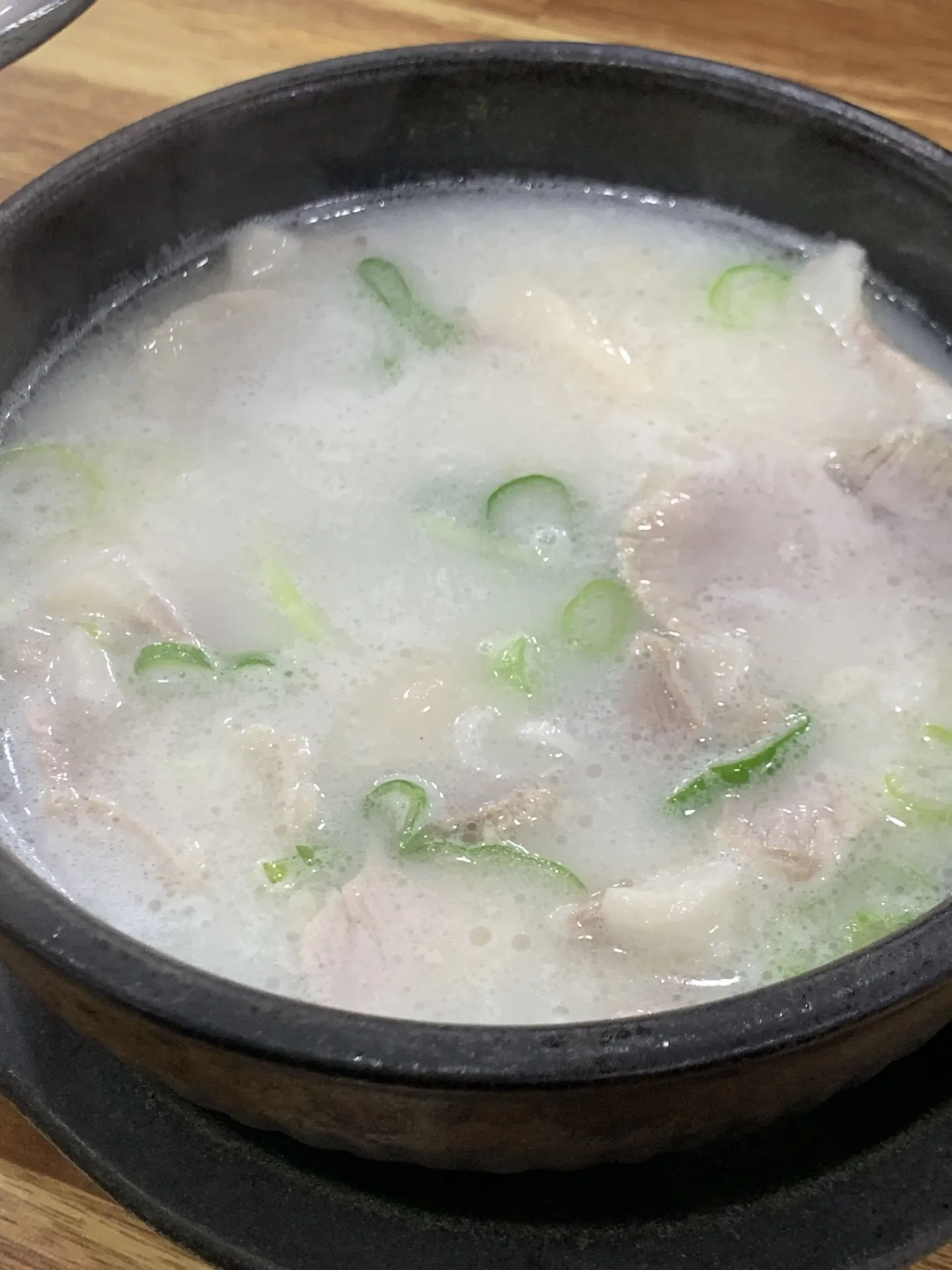 Ildeung Gamasot Dwaeji Gukbap (Nampo)の写真6
