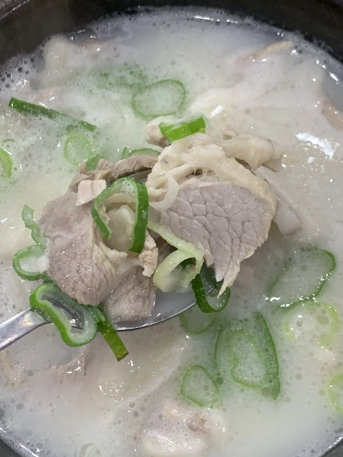Ildeung Gamasot Dwaeji Gukbap (Nampo)の写真3