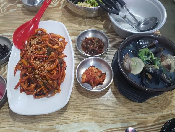 통영해물뚝배기(장기점) 사진 3
