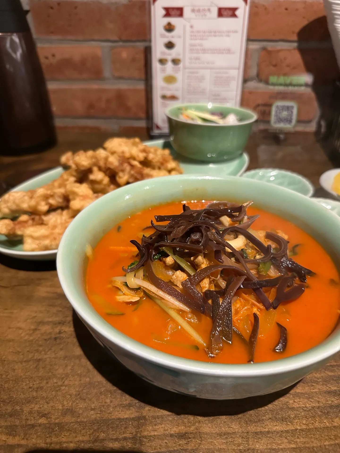Lahochamppong photo 2