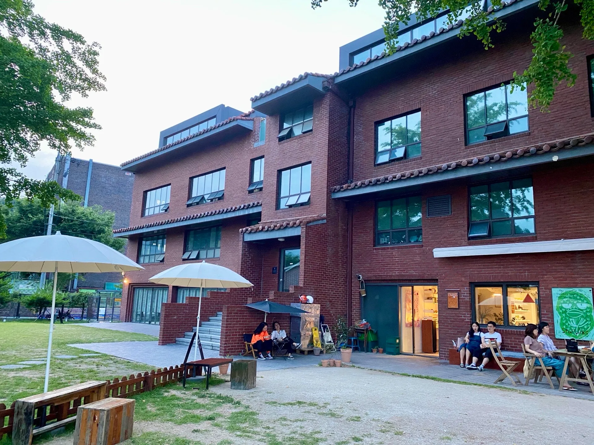 Staffpic照片4