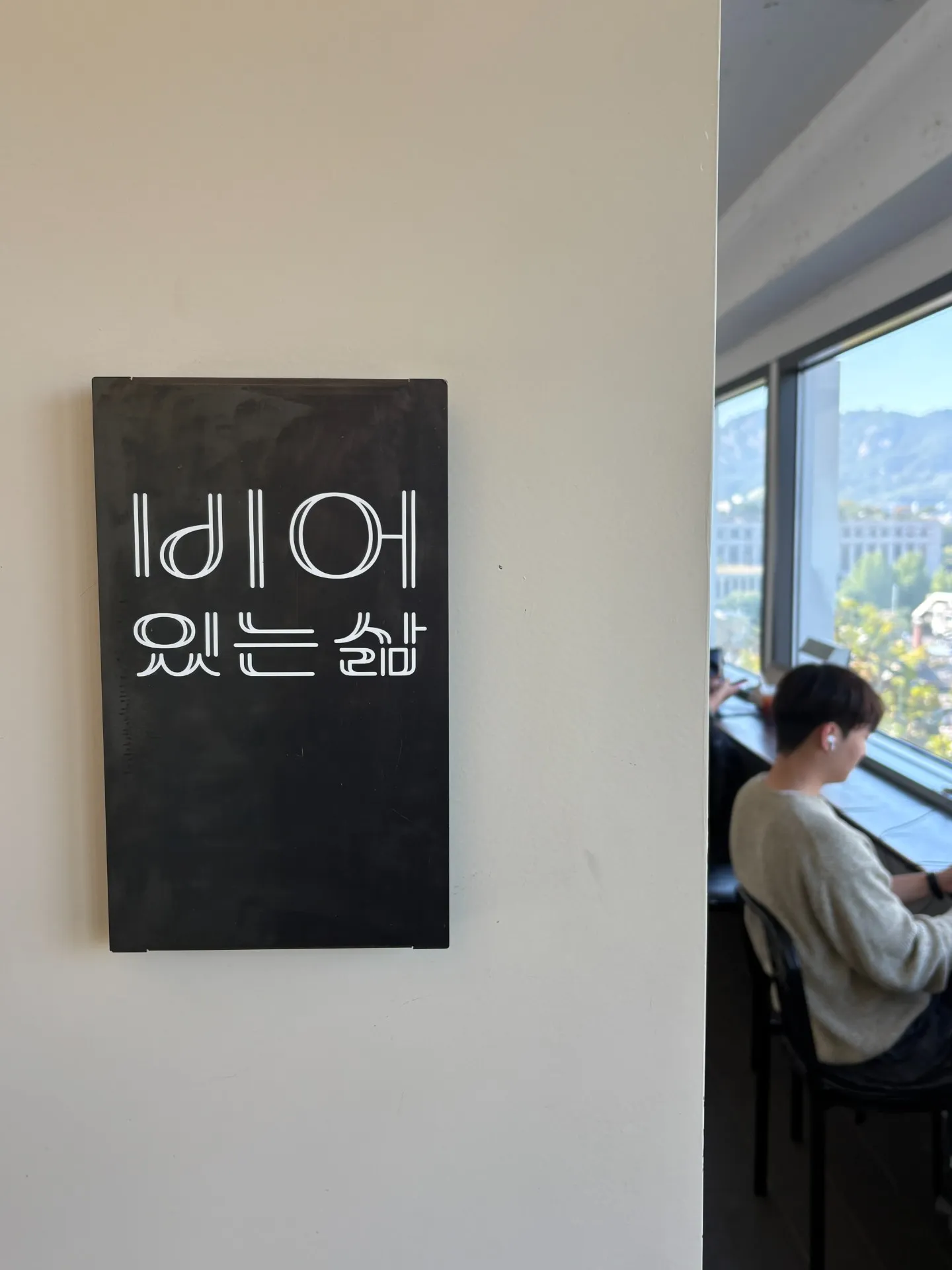 이미지 4