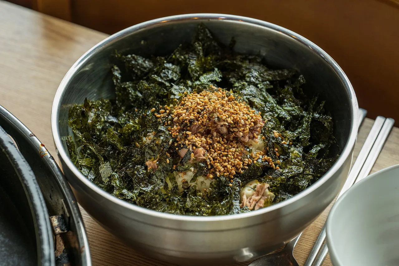 Memilkkot Dakgalbi Makguksuの写真2